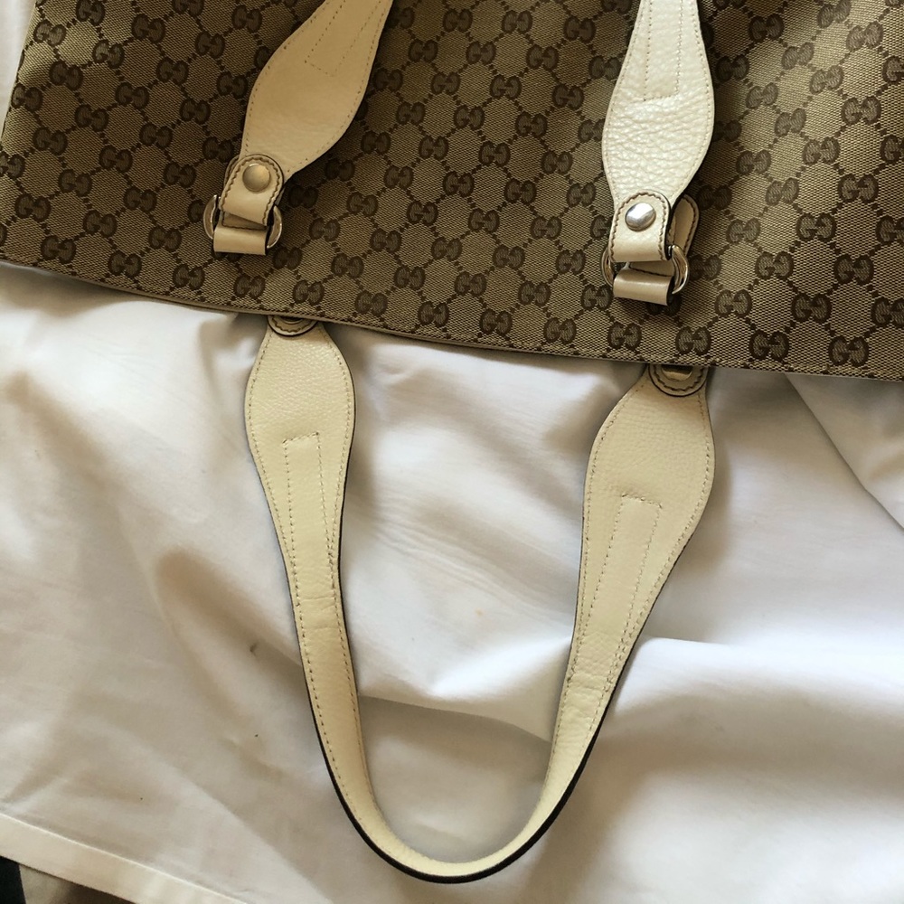 GG Canvas Medium Icon Bit Tote - Picture 4 of 11